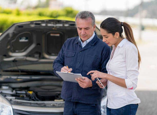 Low-cost car insurance agents in Cheshire Village, CT